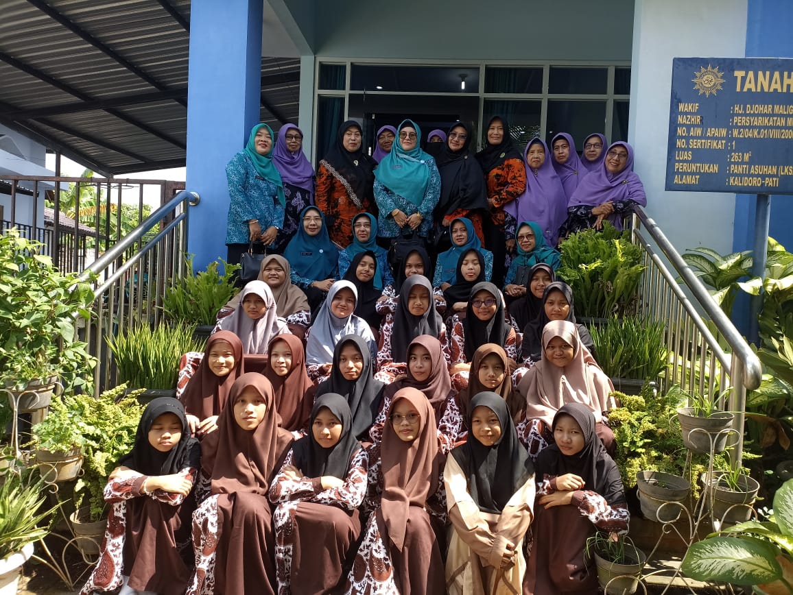 Kunjungan TP PKK di LKSA Panti Asuhan Putri Aisyiyah Kab Pati